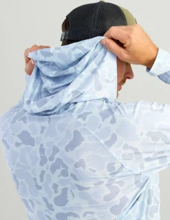 Huk Gear Performance Tops-Airweight KC Printed Hoodie KC Sky Camo