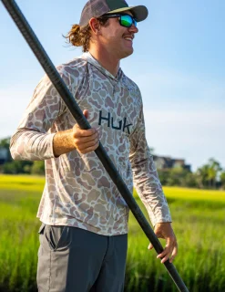 Huk Gear Performance Tops-Airweight KC Printed Hoodie KC Sand Camo