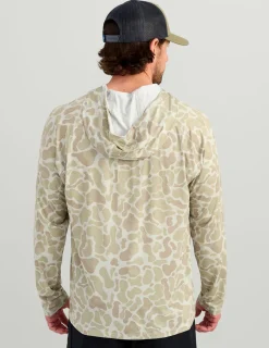 Huk Gear Performance Tops-Airweight KC Printed Hoodie KC Sand Camo
