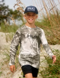 Huk Gear Performance Tops-Kids Mossy Oak Pursuit Performance Crew Mossy Oak Stormwater Freshwater