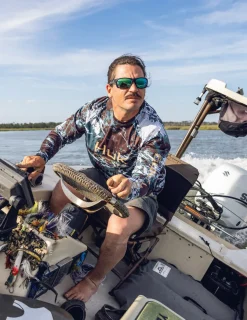 Huk Gear Performance Tops-Mossy Oak Pursuit Performance Crew Mossy Oak Pluff Mud