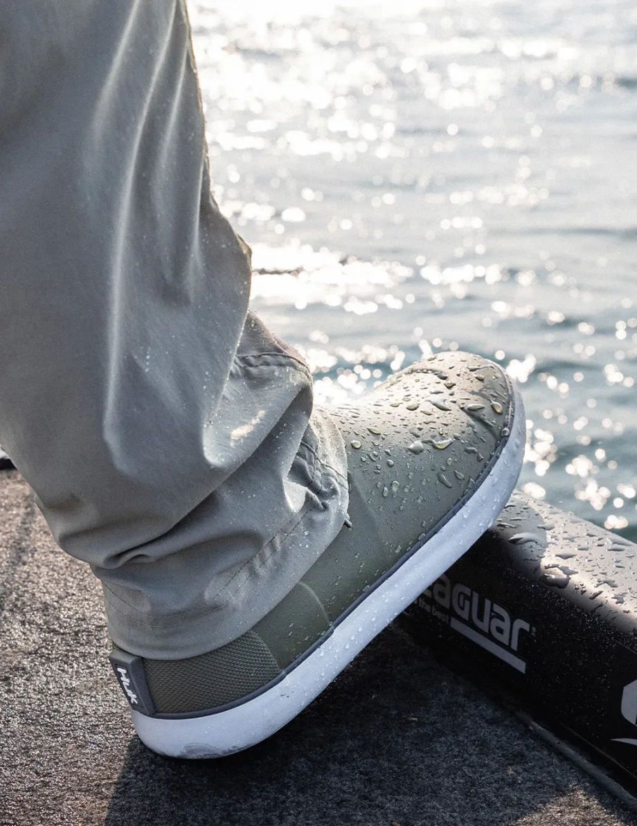 Huk Gear Boots & Shoes|Rainwear-Rogue Wave Boots Grey