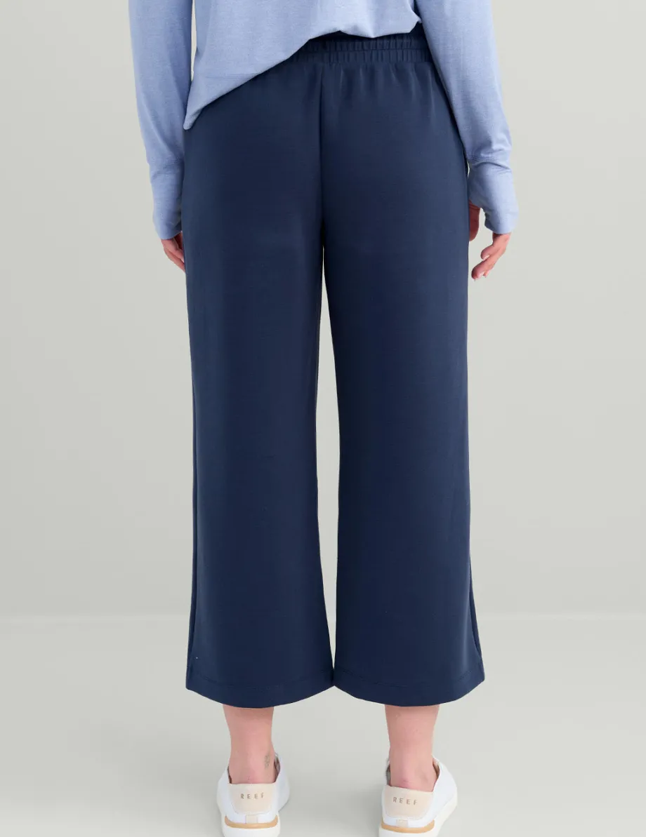 Huk Gear Pants-Womens Bayside Wide Leg Crop Naval Academy