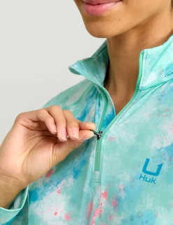 Huk Gear Performance Tops-Womens Icon Performance Hoodie Bermuda Splish Splash