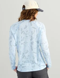 Huk Gear Performance Tops-Womens KC Print Icon Performance Crew KC Sky Camo